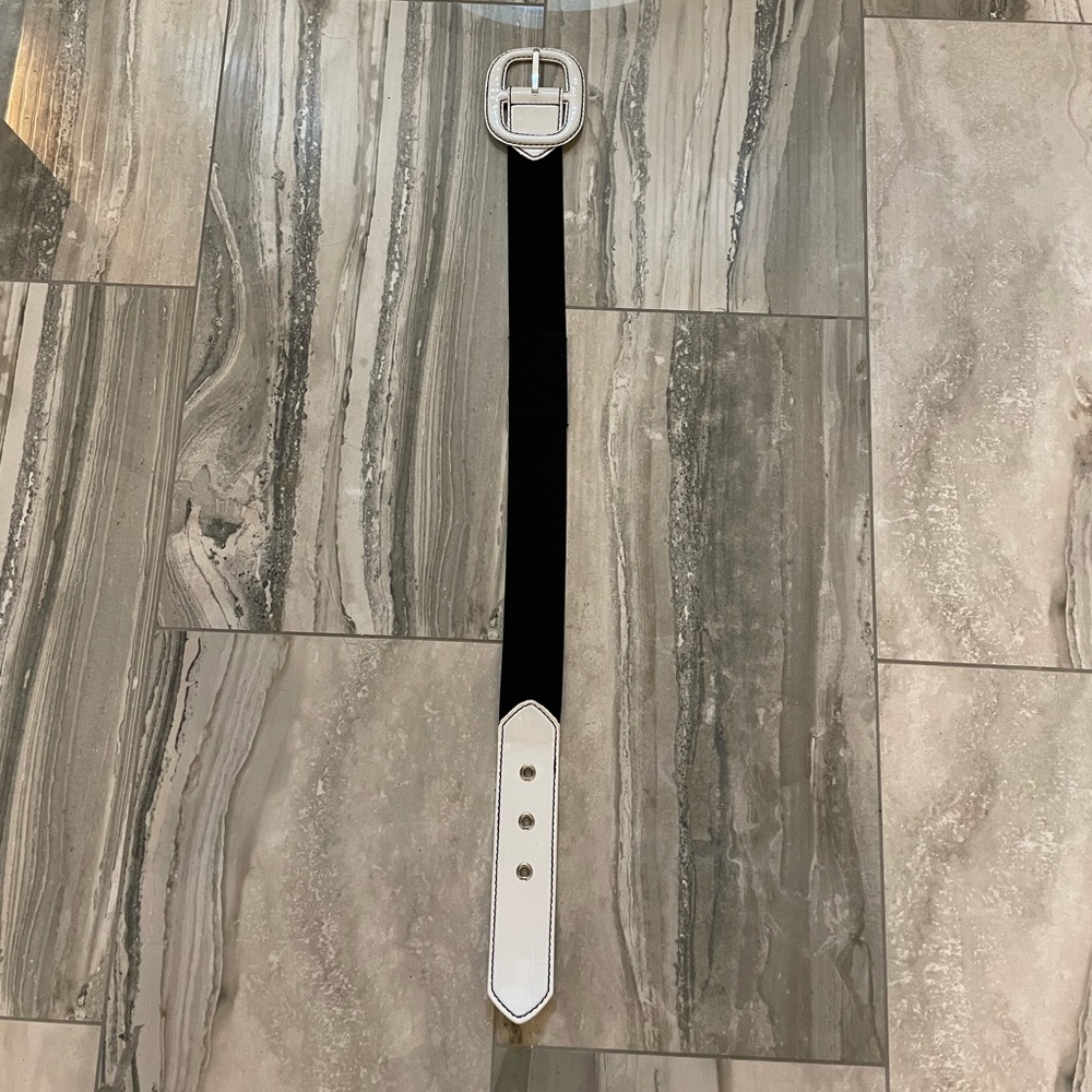 Nine West Sample Stretch Belt Black & White circa 2006